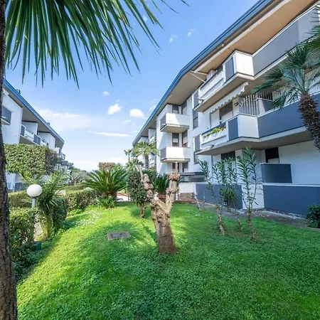 Le Palme Silvi Apartment *